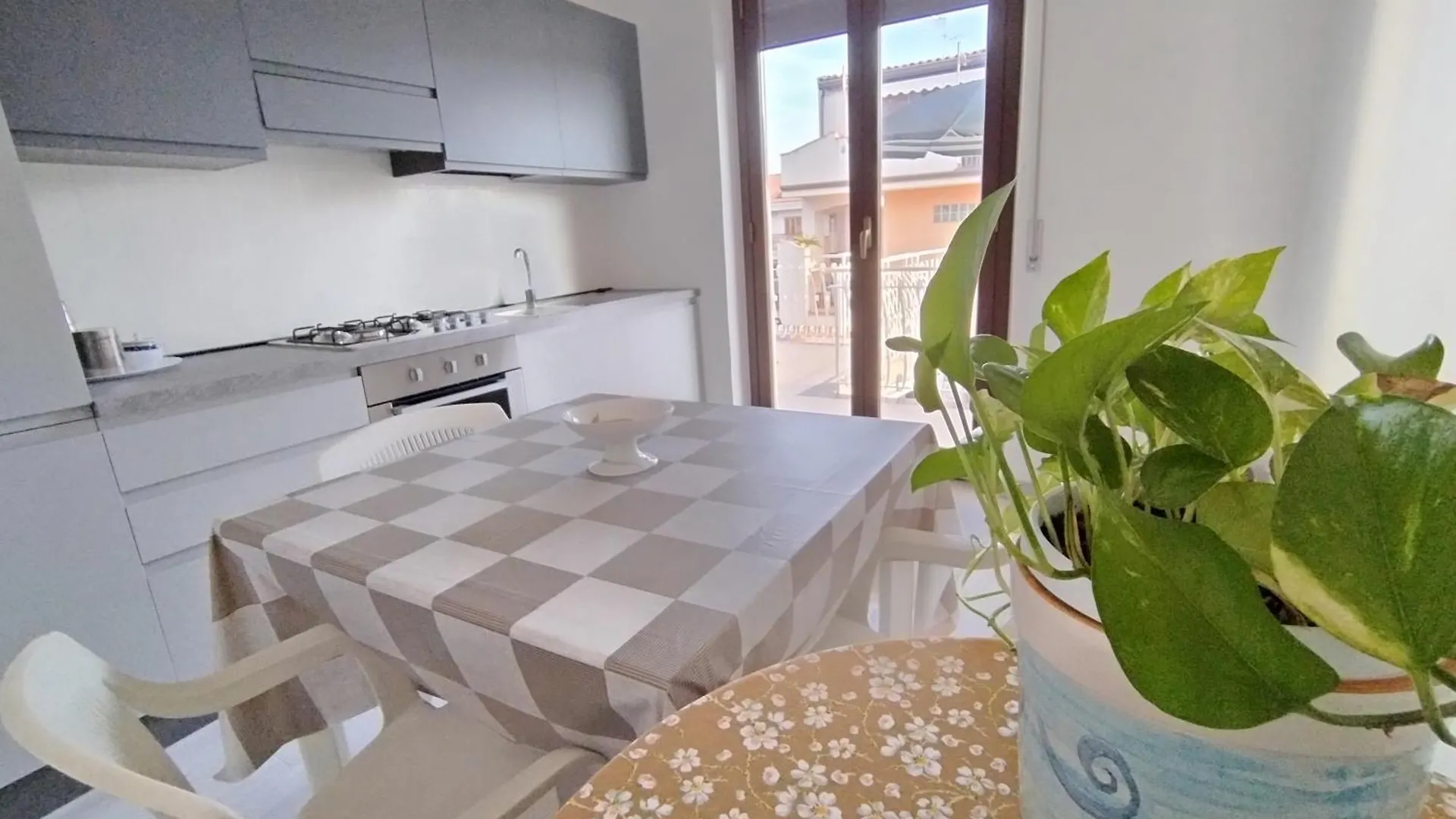 Residence Scogliera Stazzo Italy